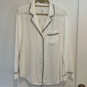 Gap Pajama style button-down blouse - Black & White - Large